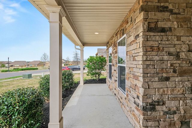 841 Madison Dr, Lebanon, TN 37087