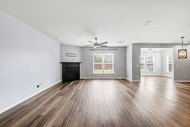 841 Madison Dr, Lebanon, TN 37087