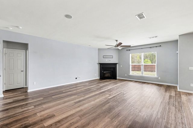 841 Madison Dr, Lebanon, TN 37087