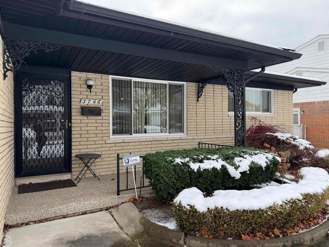 3746 Lancaster Drive, Sterling Heights, MI 48310
