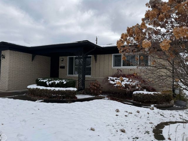 3746 Lancaster Drive, Sterling Heights, MI 48310