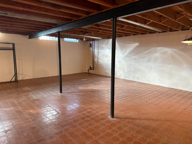 3746 Lancaster Drive, Sterling Heights, MI 48310