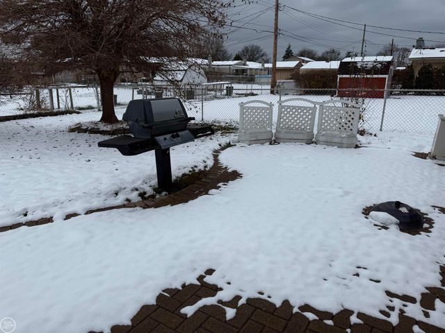 3746 Lancaster Drive, Sterling Heights, MI 48310