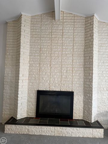 3746 Lancaster Drive, Sterling Heights, MI 48310