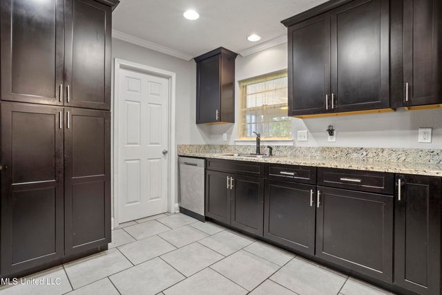 919 Oakleigh Avenue, Gulfport, MS 39507