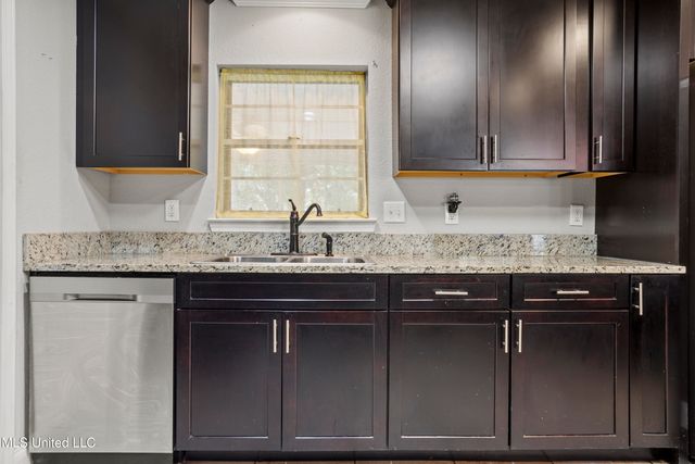 919 Oakleigh Avenue, Gulfport, MS 39507