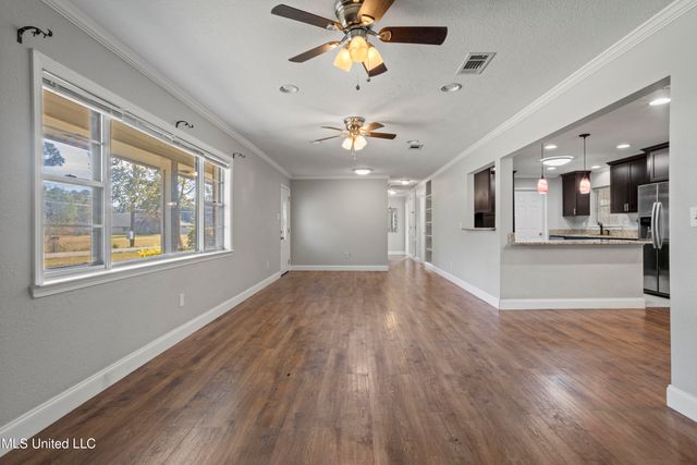 919 Oakleigh Avenue, Gulfport, MS 39507