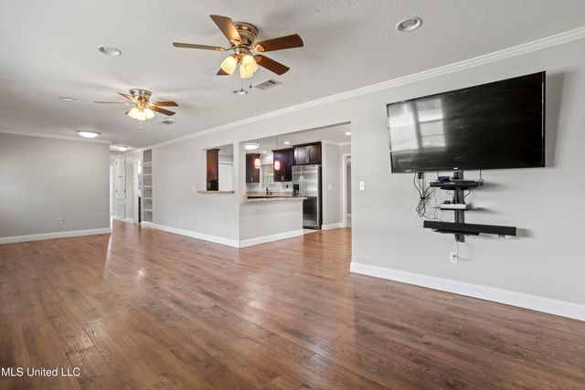 919 Oakleigh Avenue, Gulfport, MS 39507