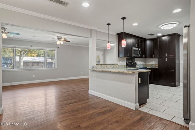 919 Oakleigh Avenue, Gulfport, MS 39507