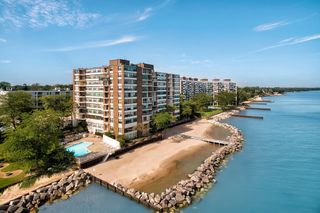 1616 Sheridan Road 2C, Wilmette, IL 60091