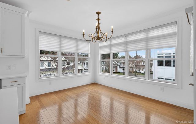 31201 Spruce Pond Circle, Plainview, NY 11803