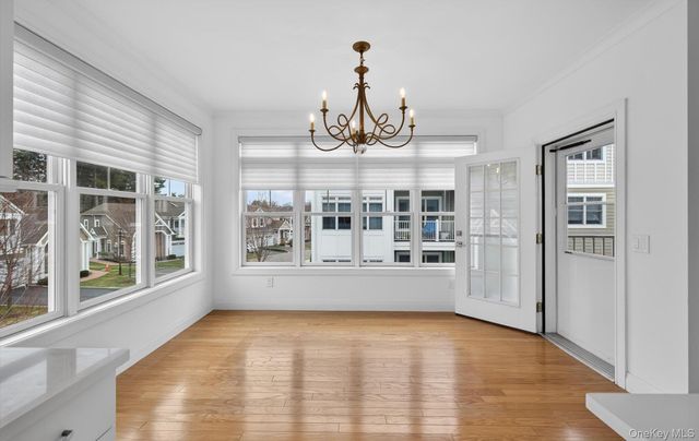 31201 Spruce Pond Circle, Plainview, NY 11803