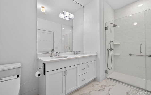 31201 Spruce Pond Circle, Plainview, NY 11803