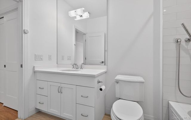 31201 Spruce Pond Circle, Plainview, NY 11803