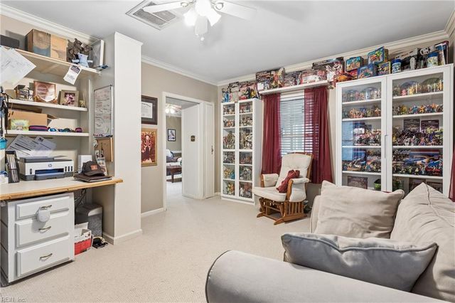 14 Valmoore DR, Poquoson, VA 23662