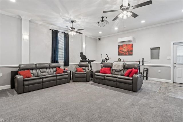 14 Valmoore DR, Poquoson, VA 23662