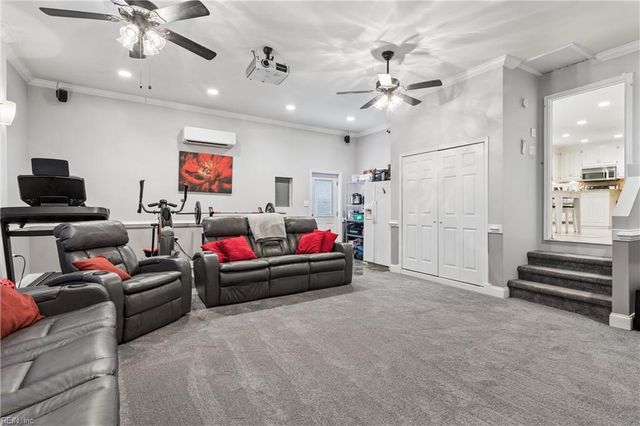 14 Valmoore DR, Poquoson, VA 23662