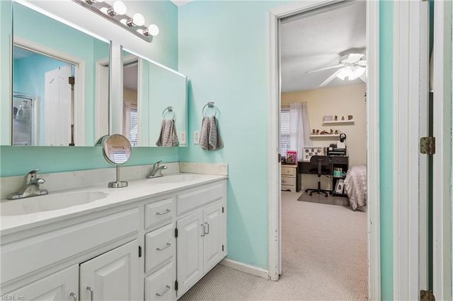 14 Valmoore DR, Poquoson, VA 23662