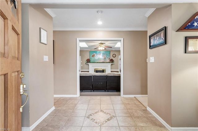 14 Valmoore DR, Poquoson, VA 23662