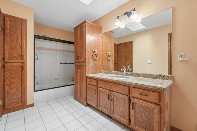 5700 Willow Trail, Shoreview, MN 55126