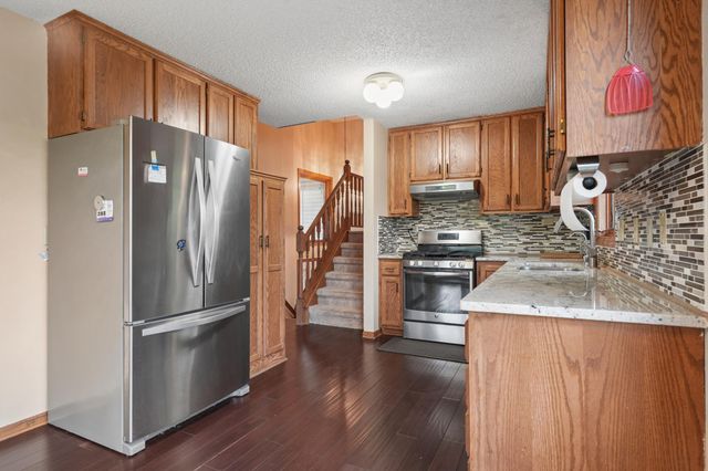 5700 Willow Trail, Shoreview, MN 55126