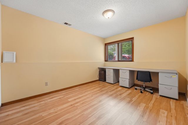 5700 Willow Trail, Shoreview, MN 55126