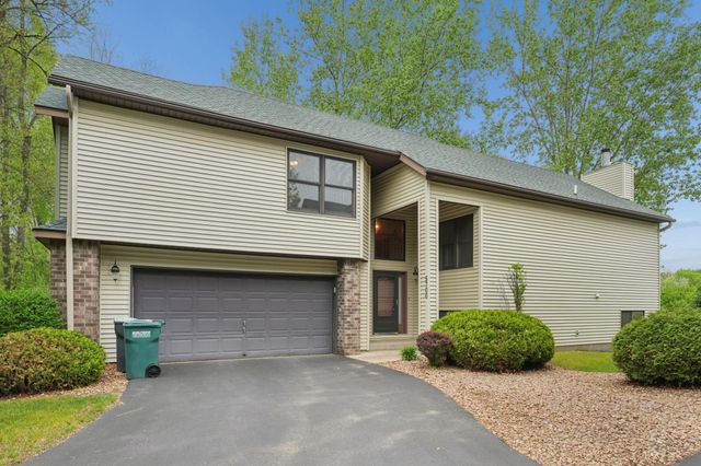 5700 Willow Trail, Shoreview, MN 55126