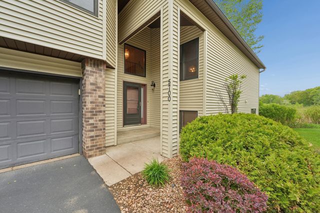 5700 Willow Trail, Shoreview, MN 55126