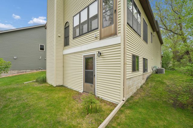 5700 Willow Trail, Shoreview, MN 55126