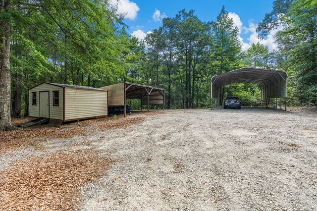 324 Hines Gap Road, Hamilton, GA 31811