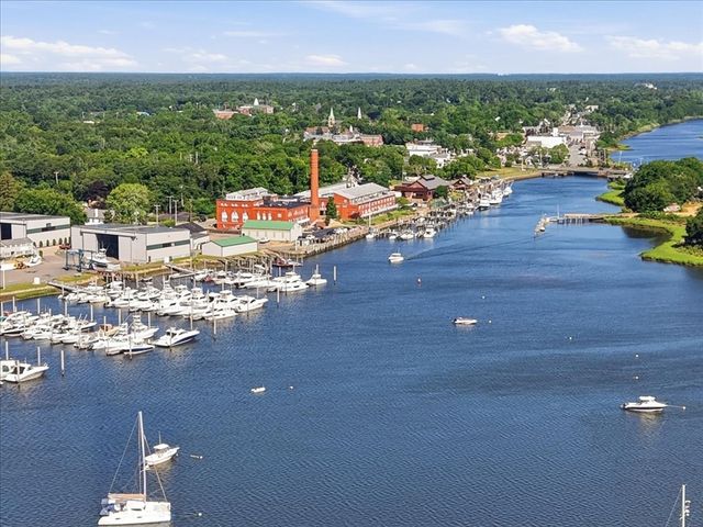 45 Main Street 302, Wareham, MA 02571