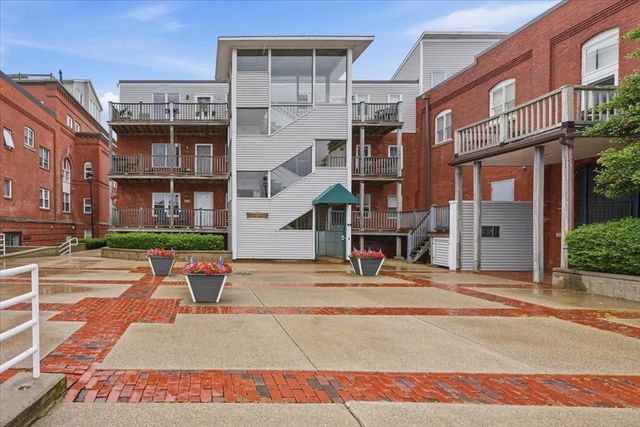 45 Main Street 302, Wareham, MA 02571