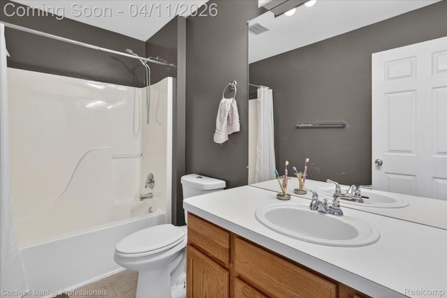 10314 Edgewater Trail, Grand Blanc Charter Township, MI 48442
