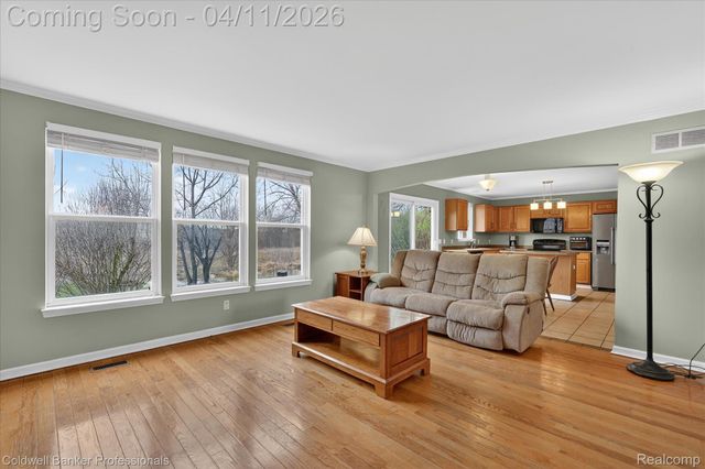 10314 Edgewater Trail, Grand Blanc Charter Township, MI 48442