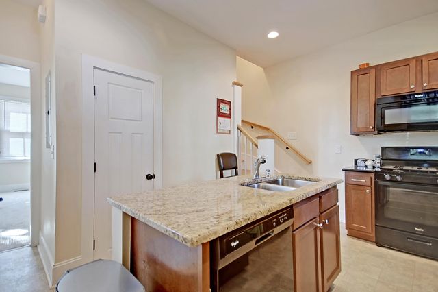26 Blake Street B, Charleston, SC 29403