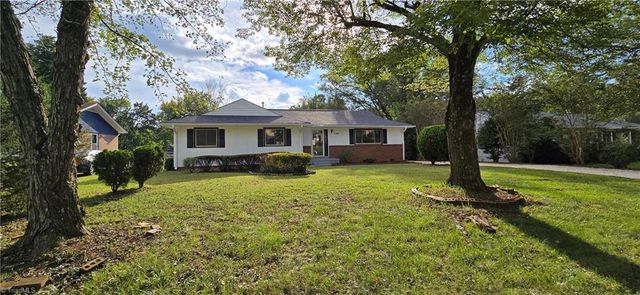 1746 Stoneybrook Drive, High Point, NC 27265