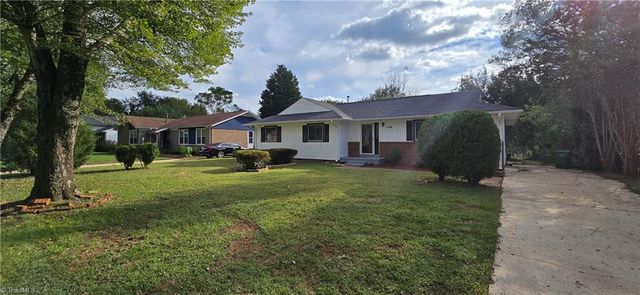1746 Stoneybrook Drive, High Point, NC 27265