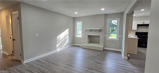 1746 Stoneybrook Drive, High Point, NC 27265
