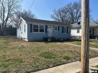 1010 E Esther Street, Taylorville, IL 62568