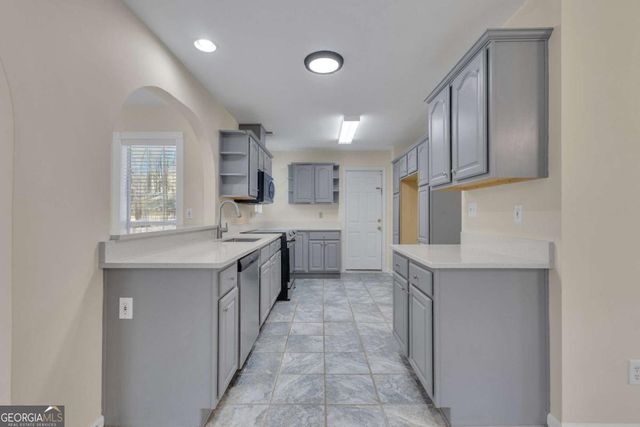 20 Tipperary Trail, Sharpsburg, GA 30277