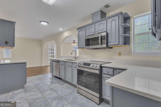 20 Tipperary Trail, Sharpsburg, GA 30277