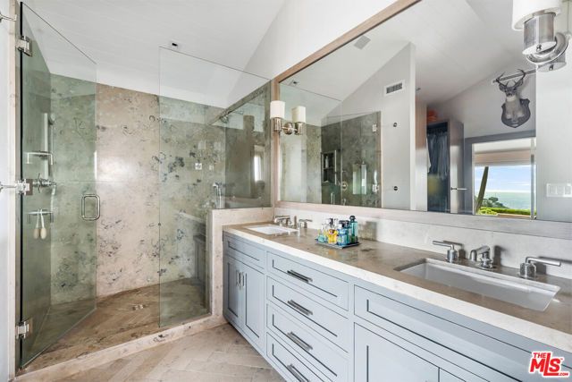 8814 Pinto Place, Los Angeles, CA 90069