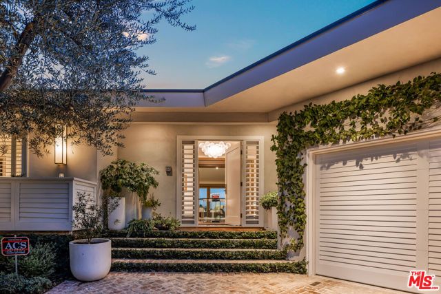 8814 Pinto Place, Los Angeles, CA 90069