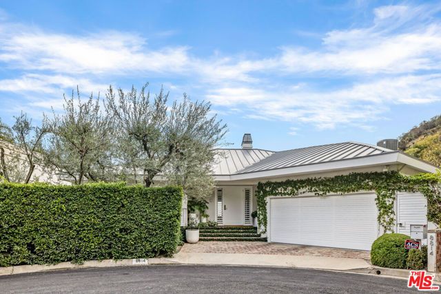 8814 Pinto Place, Los Angeles, CA 90069