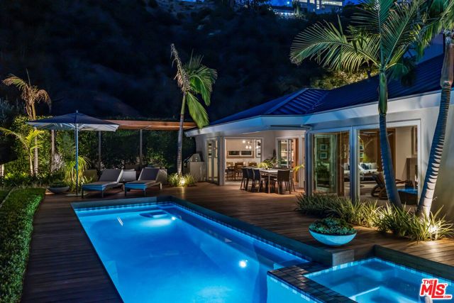 8814 Pinto Place, Los Angeles, CA 90069