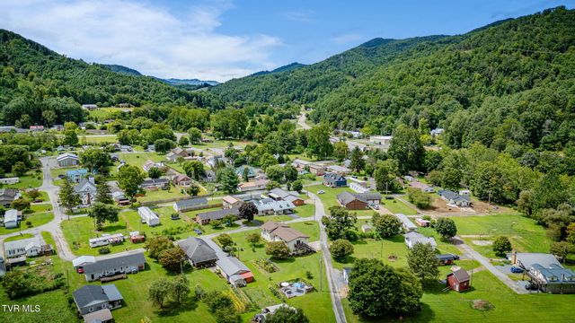 205 Willow Street, Roan Mountain, TN 37687