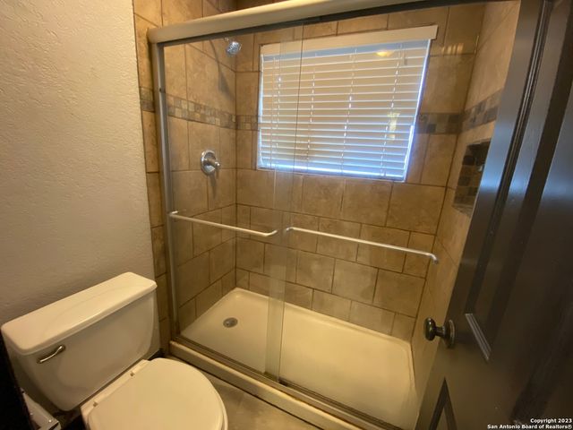 211 Natalen Ave Apt 104, San Antonio, TX 78209