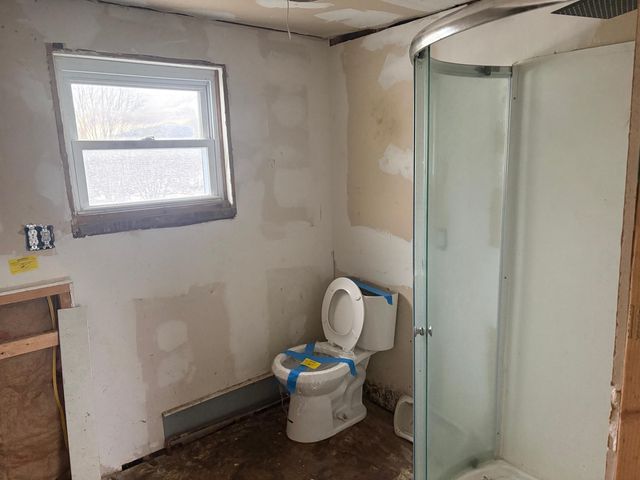 1588 Pleasant Street, West Rutland, VT 05777