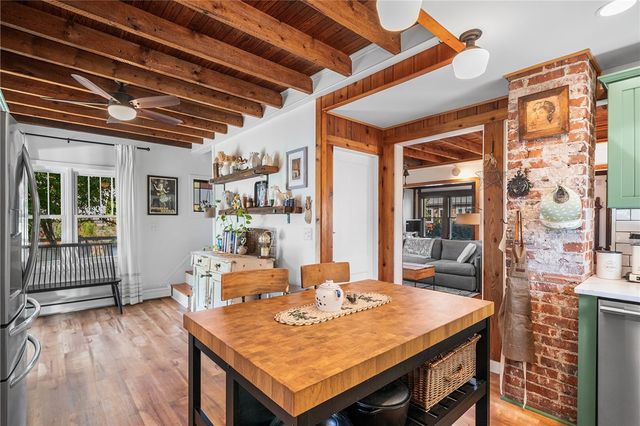 84 Alden Avenue, Warwick, RI 02889