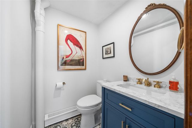 84 Alden Avenue, Warwick, RI 02889